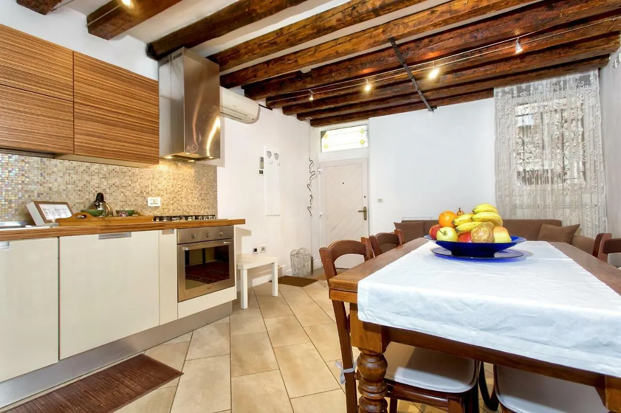 Apartamento Biennale Ca Dario Venecia Italia